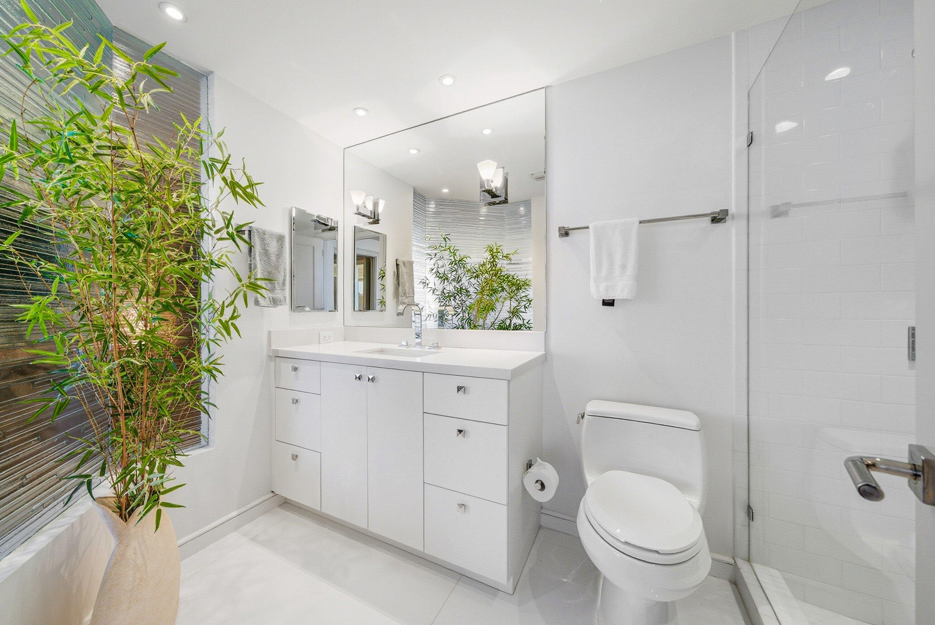 700 S Ocean Boulevard 501