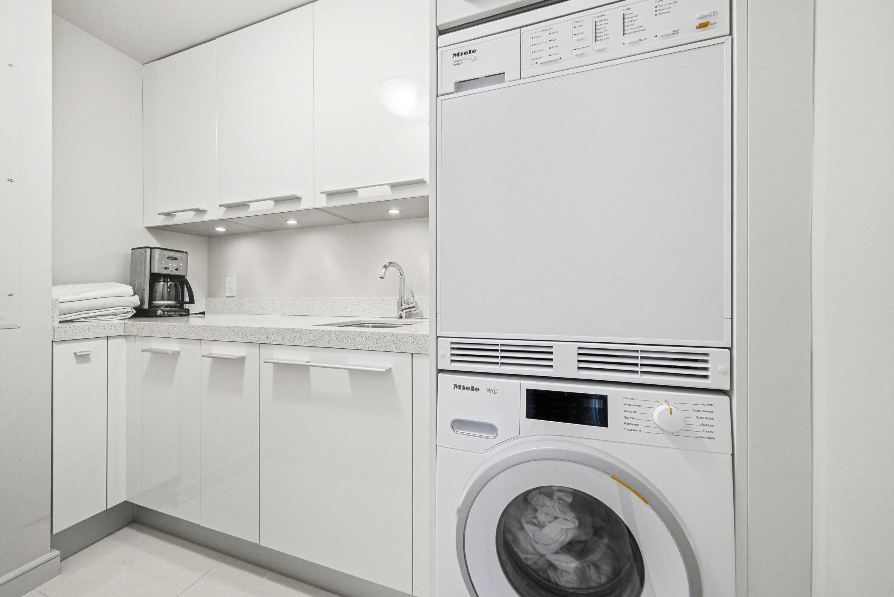 700 S Ocean Boulevard 501