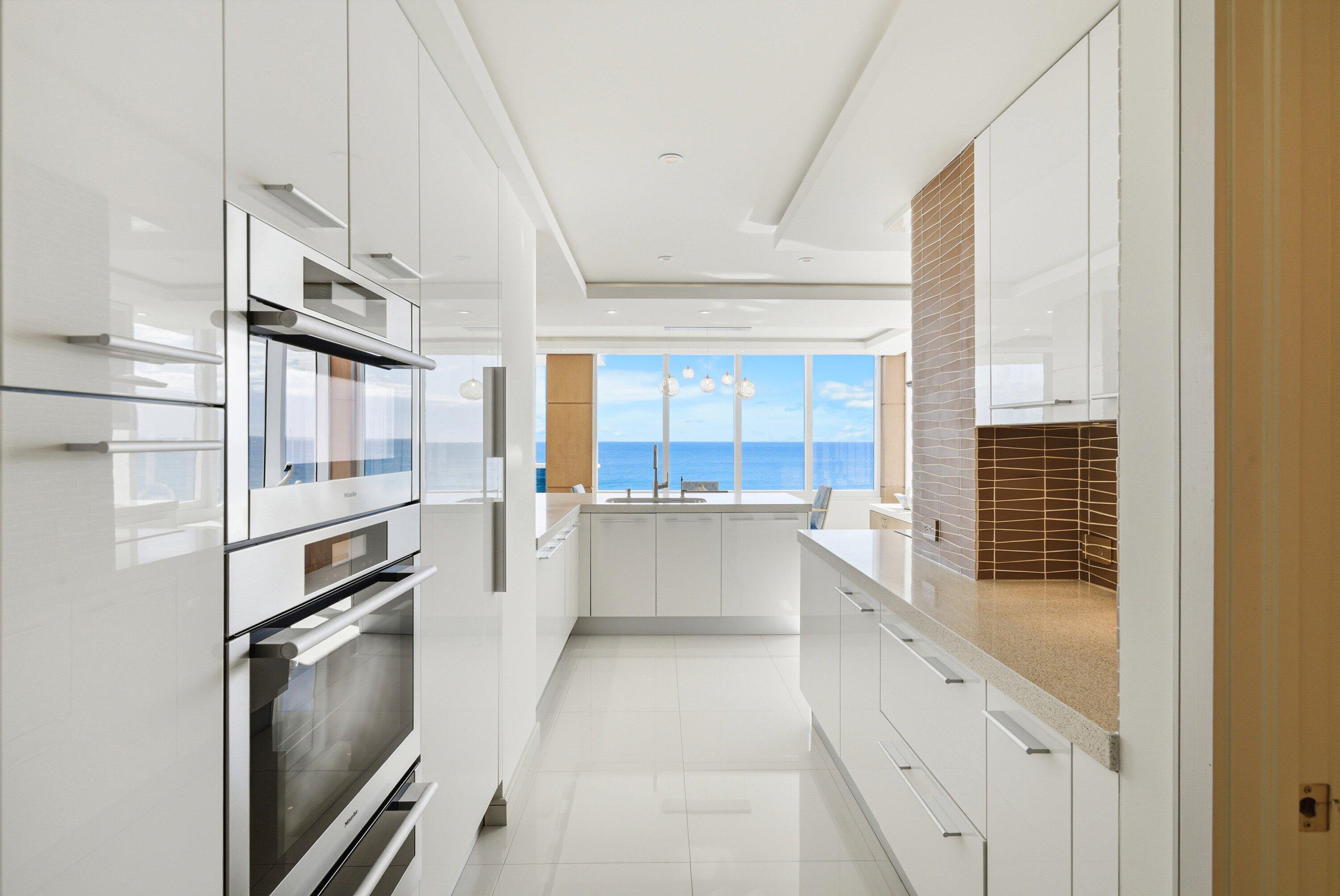 700 S Ocean Boulevard 501