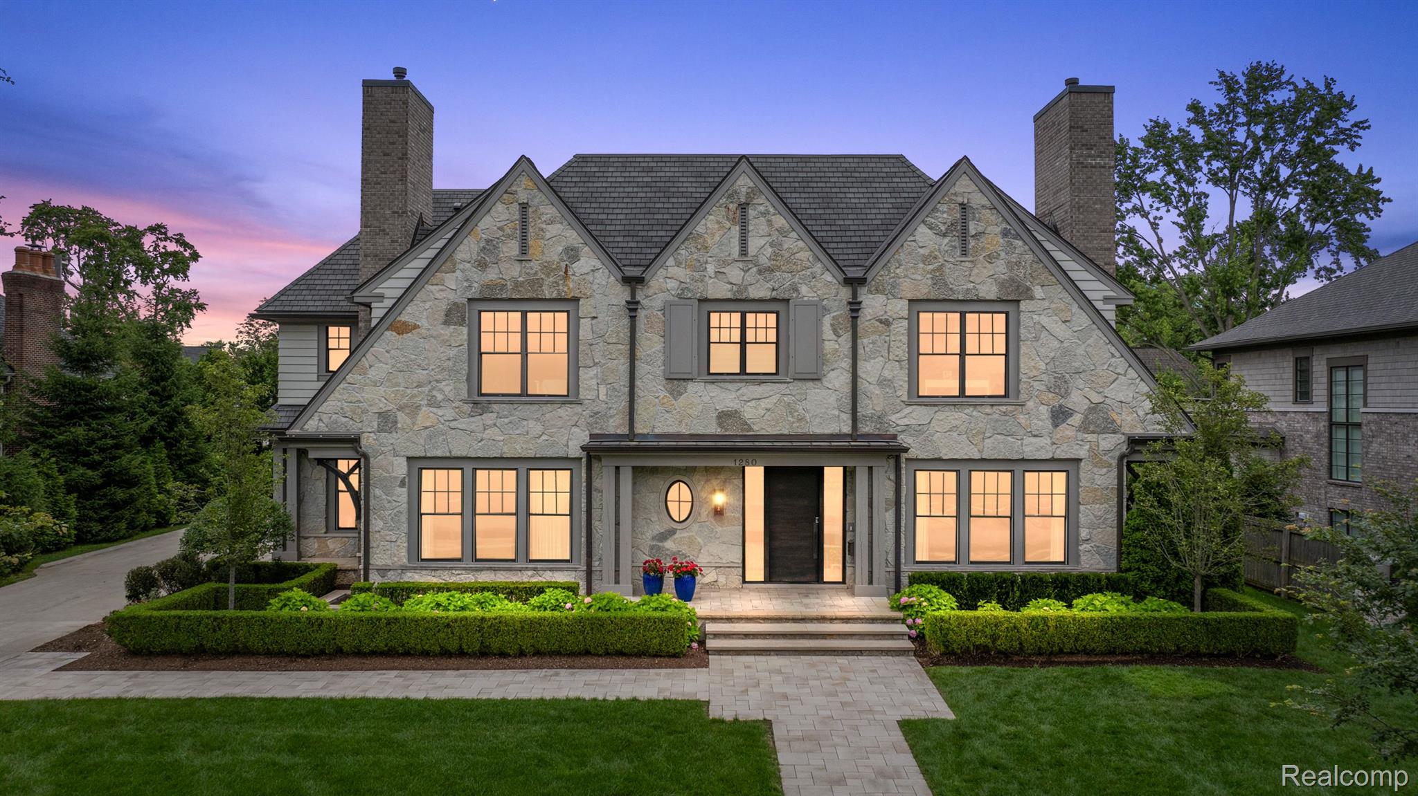 1280 FAIRFAX Street