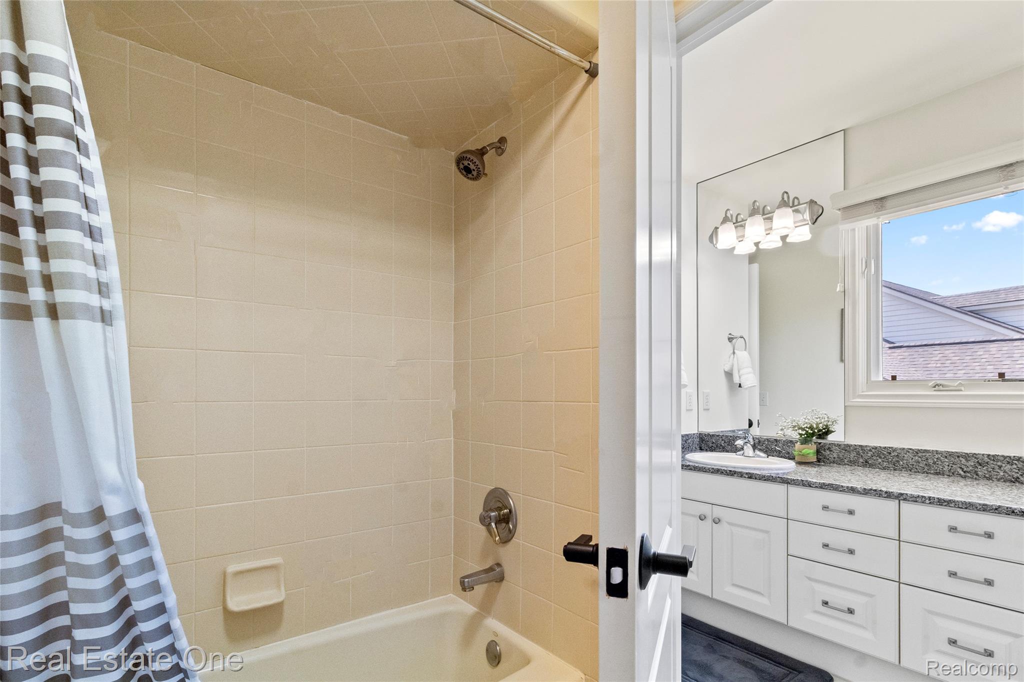 2901 Ambleside Court