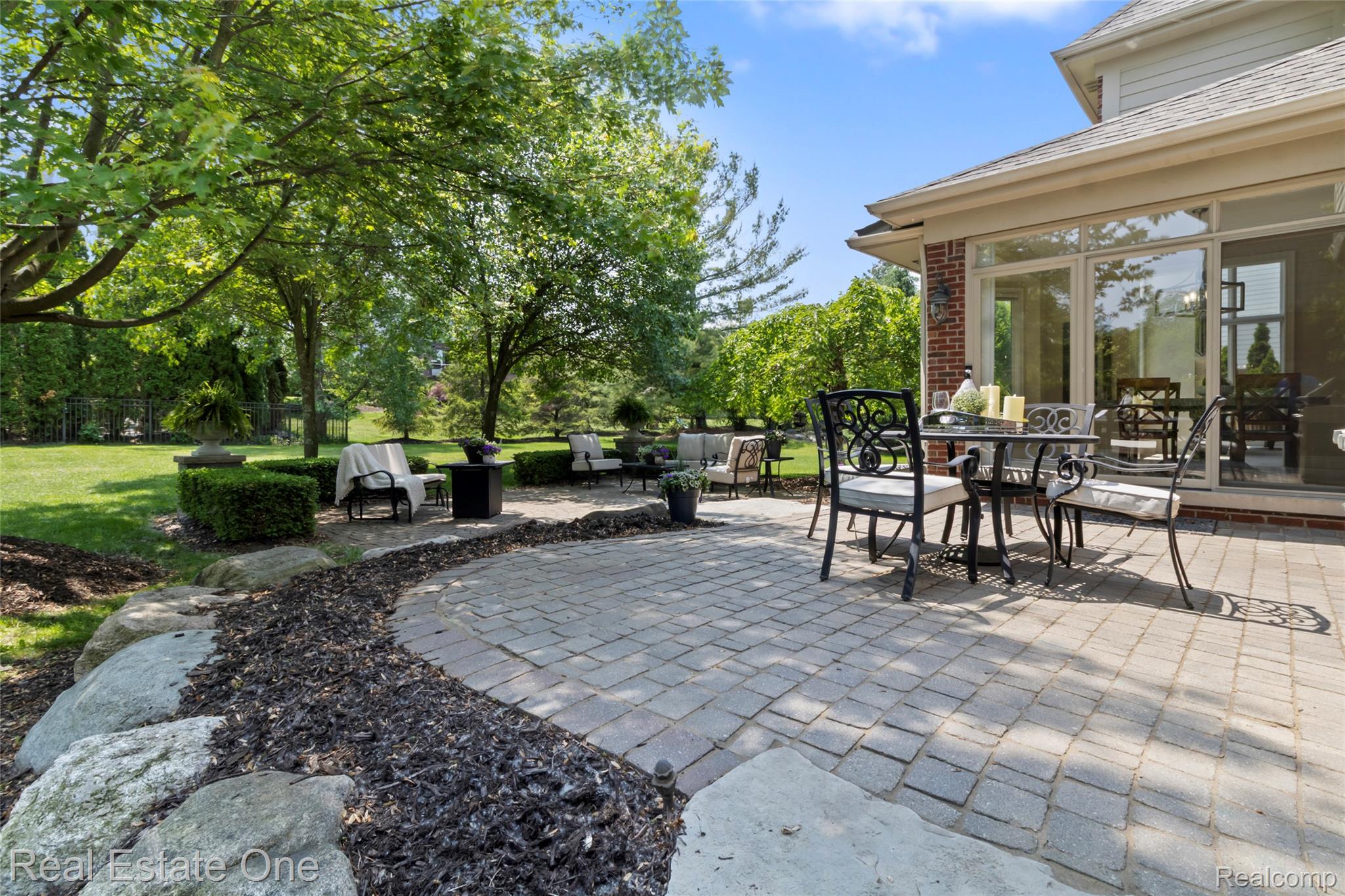 2901 Ambleside Court