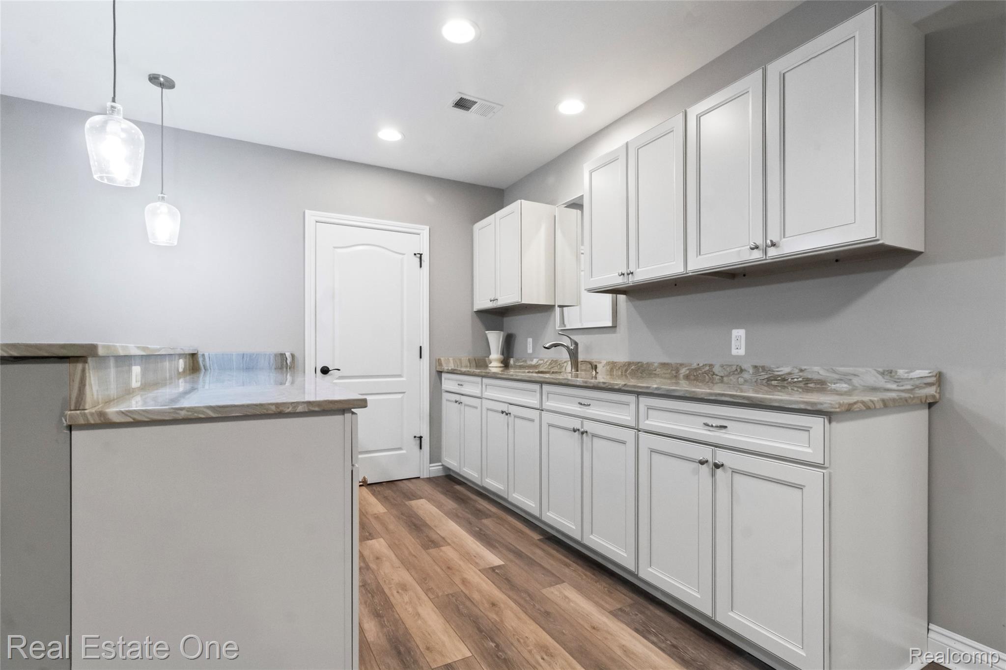 2901 Ambleside Court