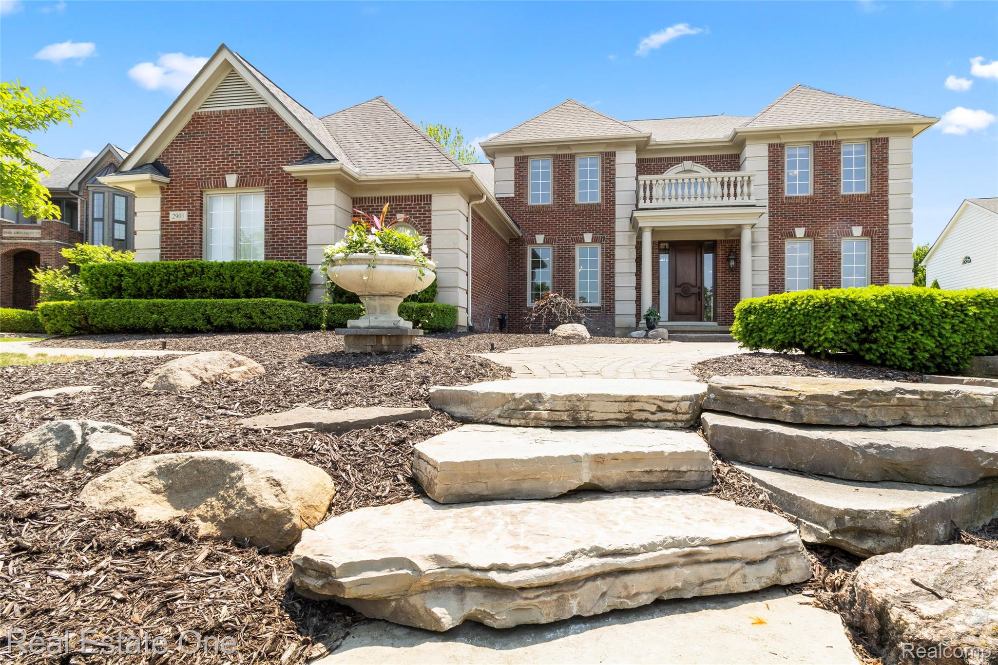 2901 Ambleside Court