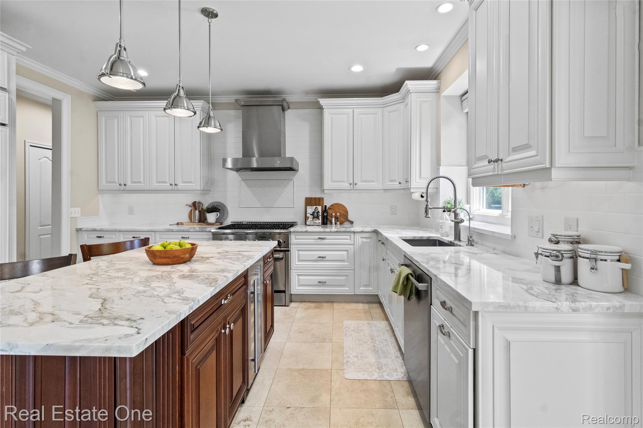 2901 Ambleside Court