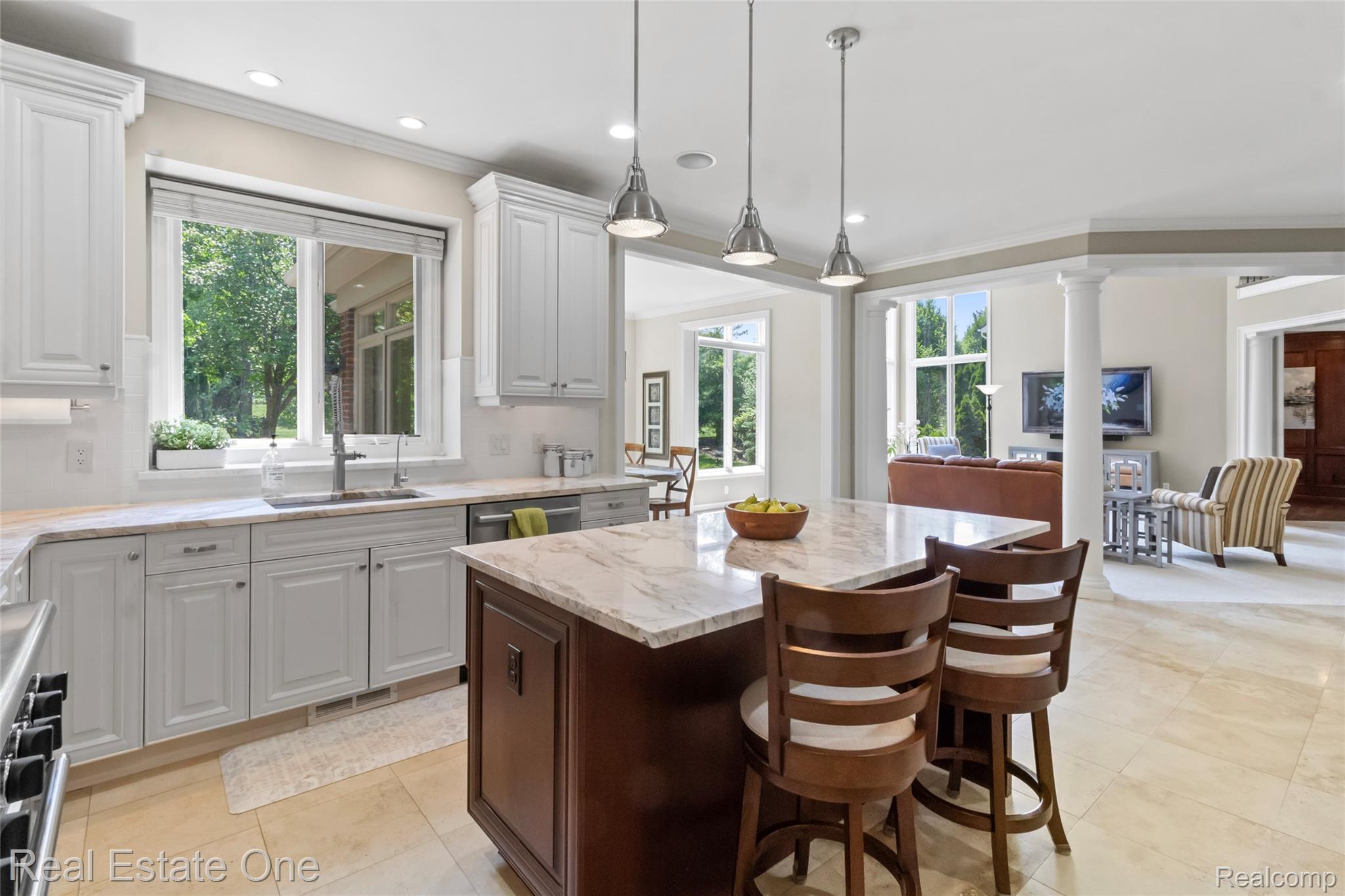 2901 Ambleside Court