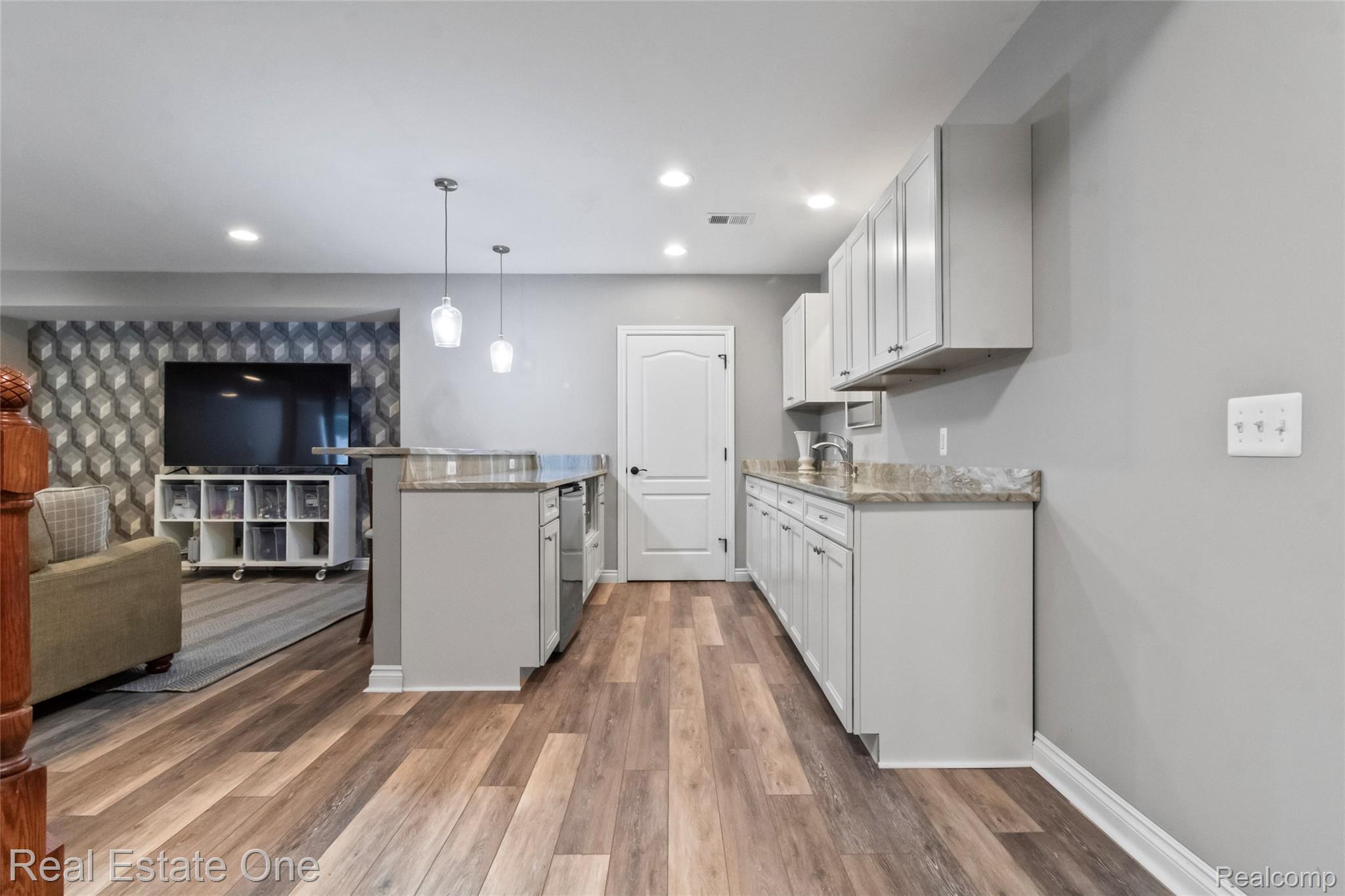 2901 Ambleside Court