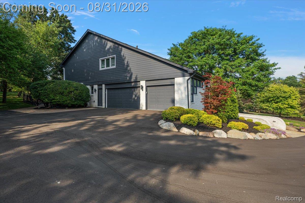 4884 Cider Hill Drive