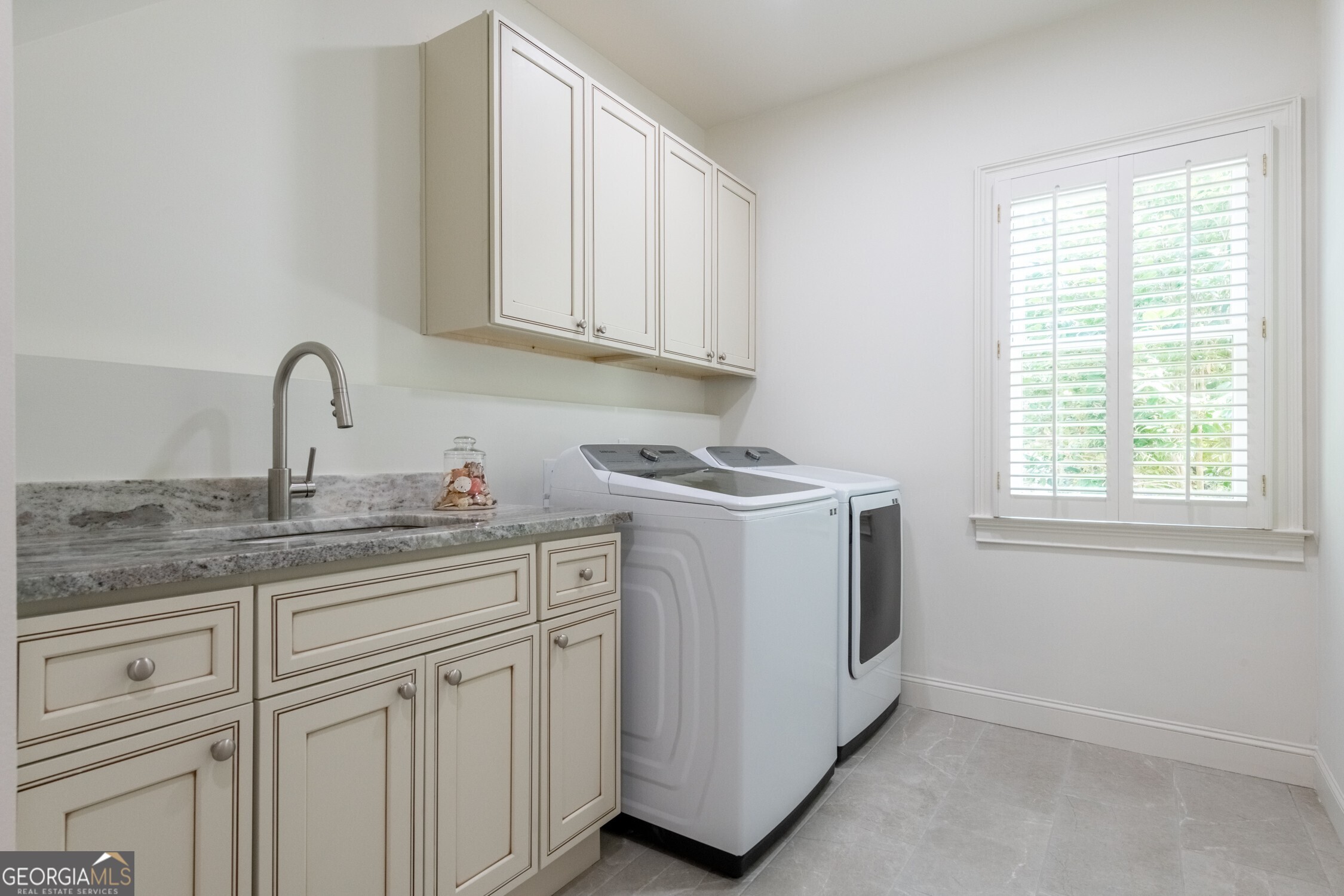 7770 N Spalding Lake Drive