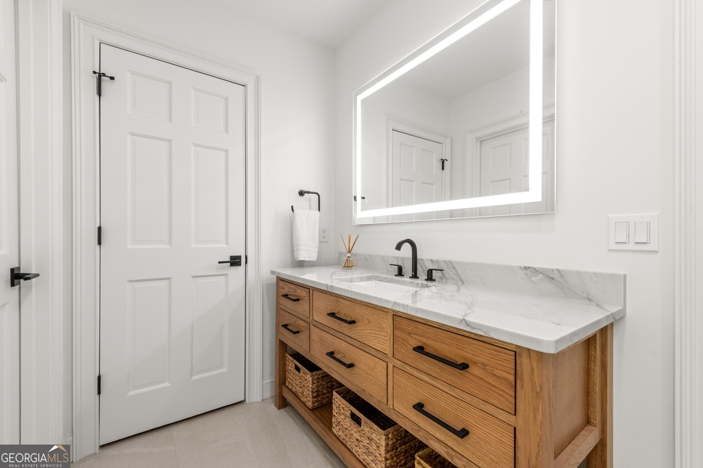 7770 N Spalding Lake Drive