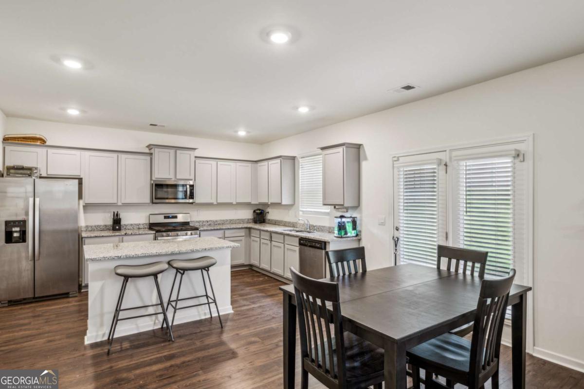 5320 Flat Rock Point