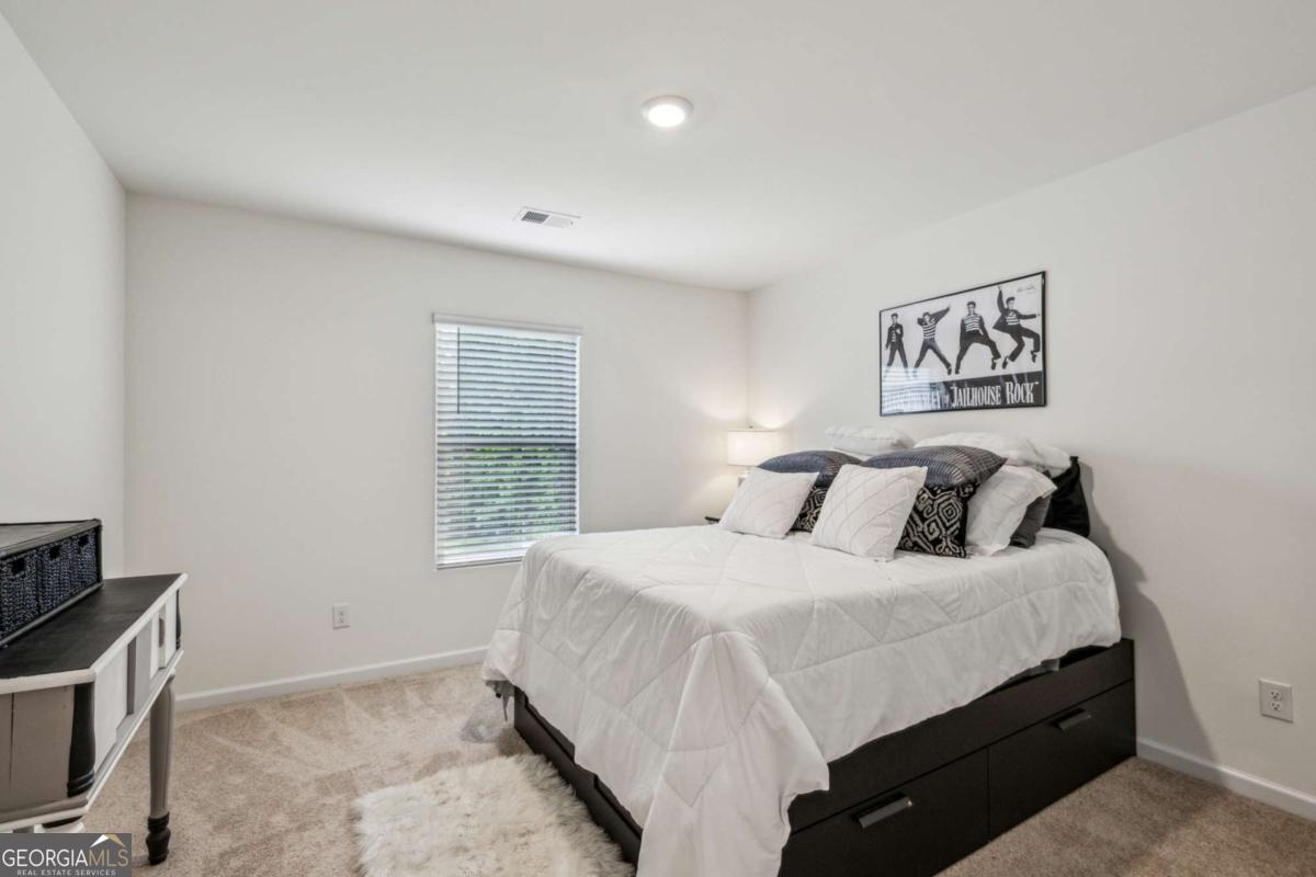 5320 Flat Rock Point