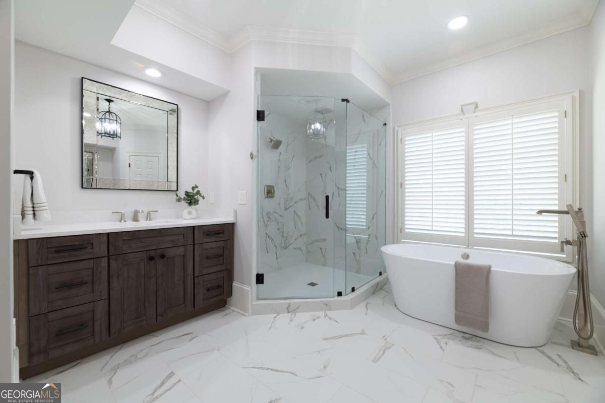 1155 Crest Valley Drive NW