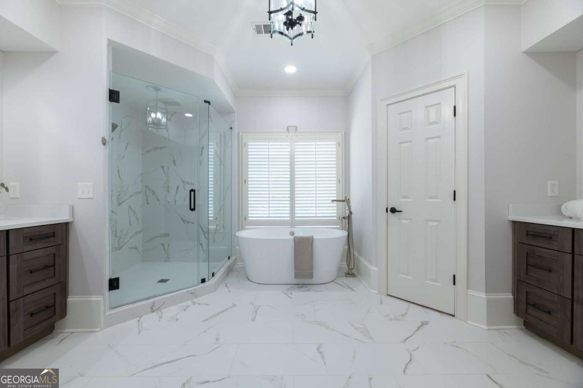 1155 Crest Valley Drive NW