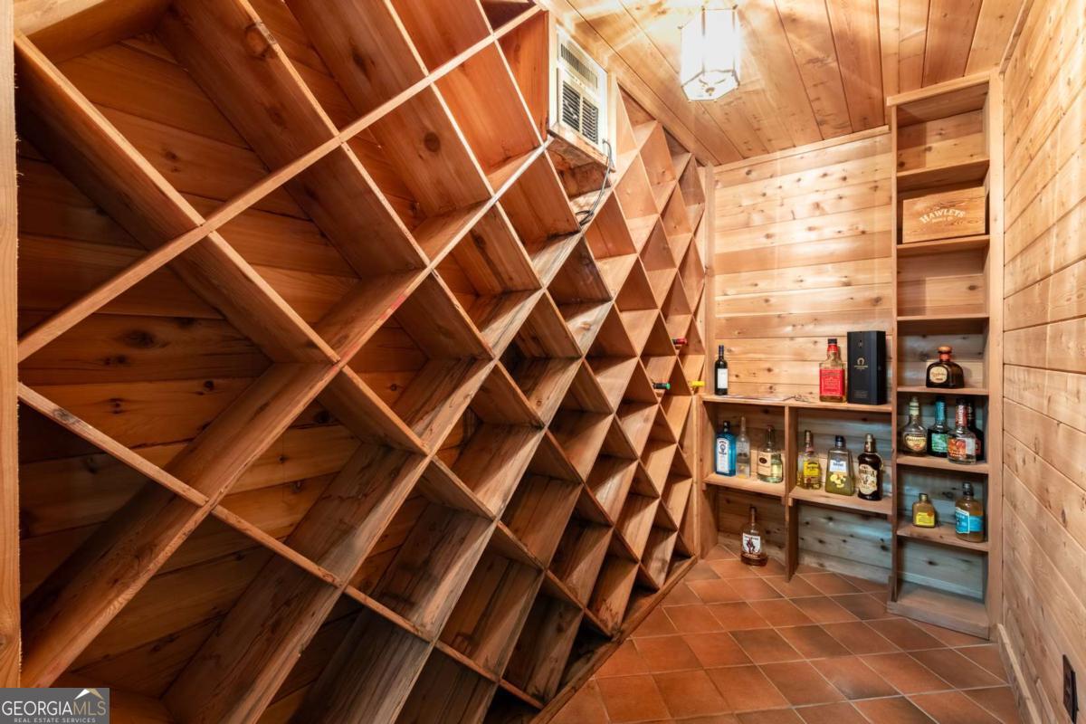 1155 Crest Valley Drive NW