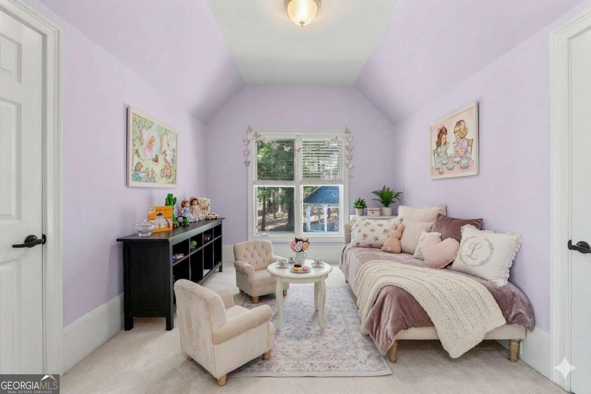 1155 Crest Valley Drive NW