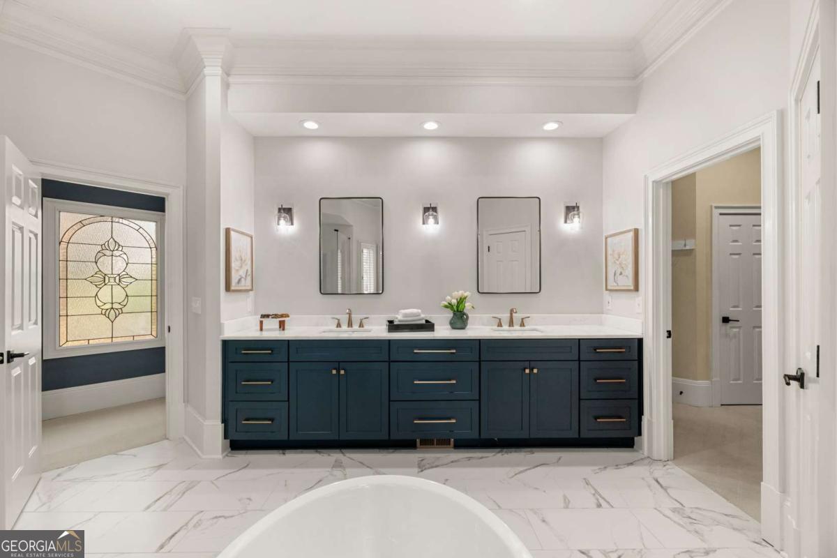 1155 Crest Valley Drive NW