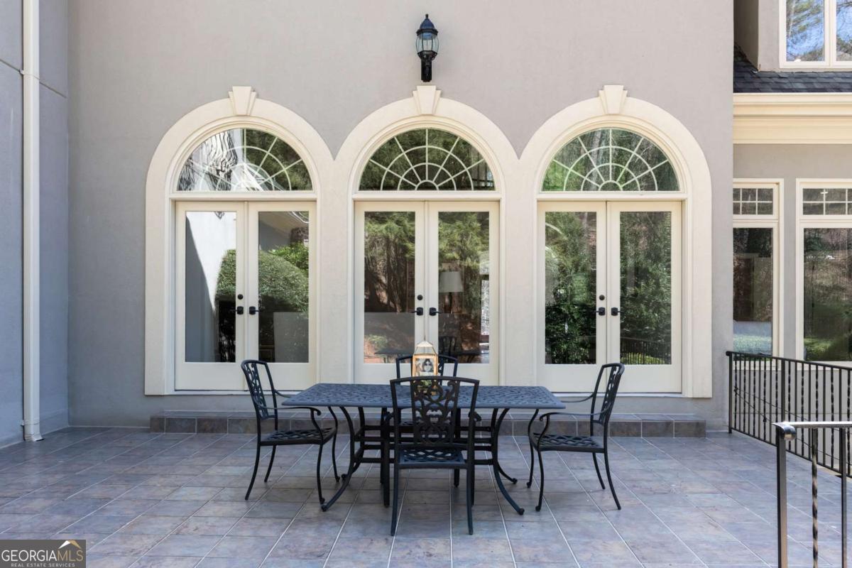 1155 Crest Valley Drive NW