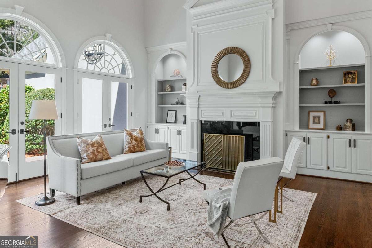 1155 Crest Valley Drive NW