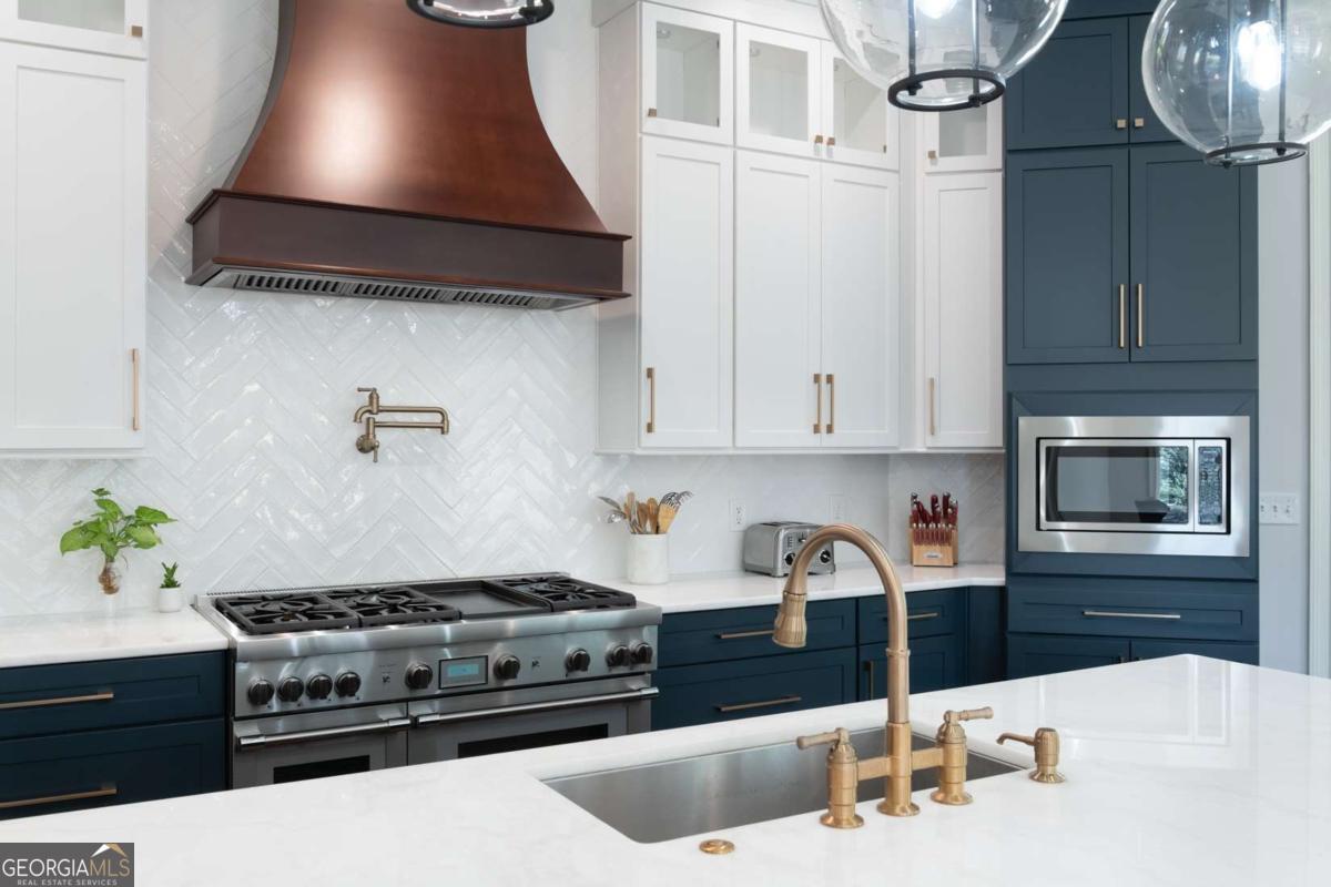 1155 Crest Valley Drive NW