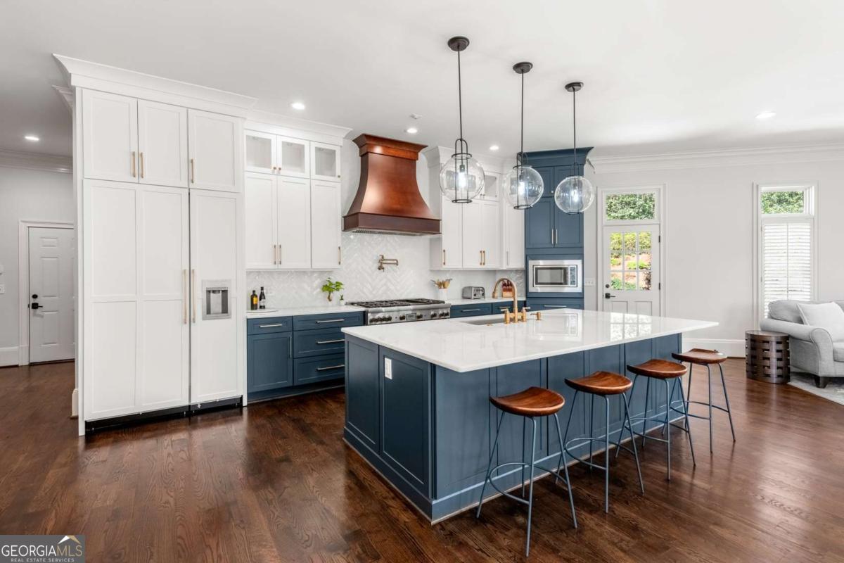 1155 Crest Valley Drive NW