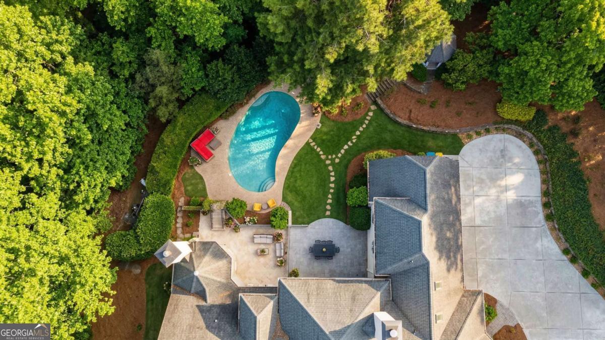 1155 Crest Valley Drive NW