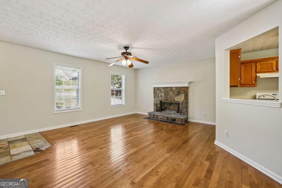 6321 Shady Grove Lane