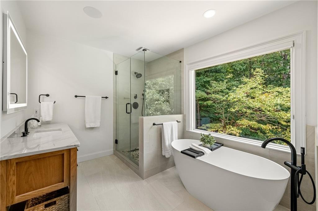 7770 N Spalding Lake Drive