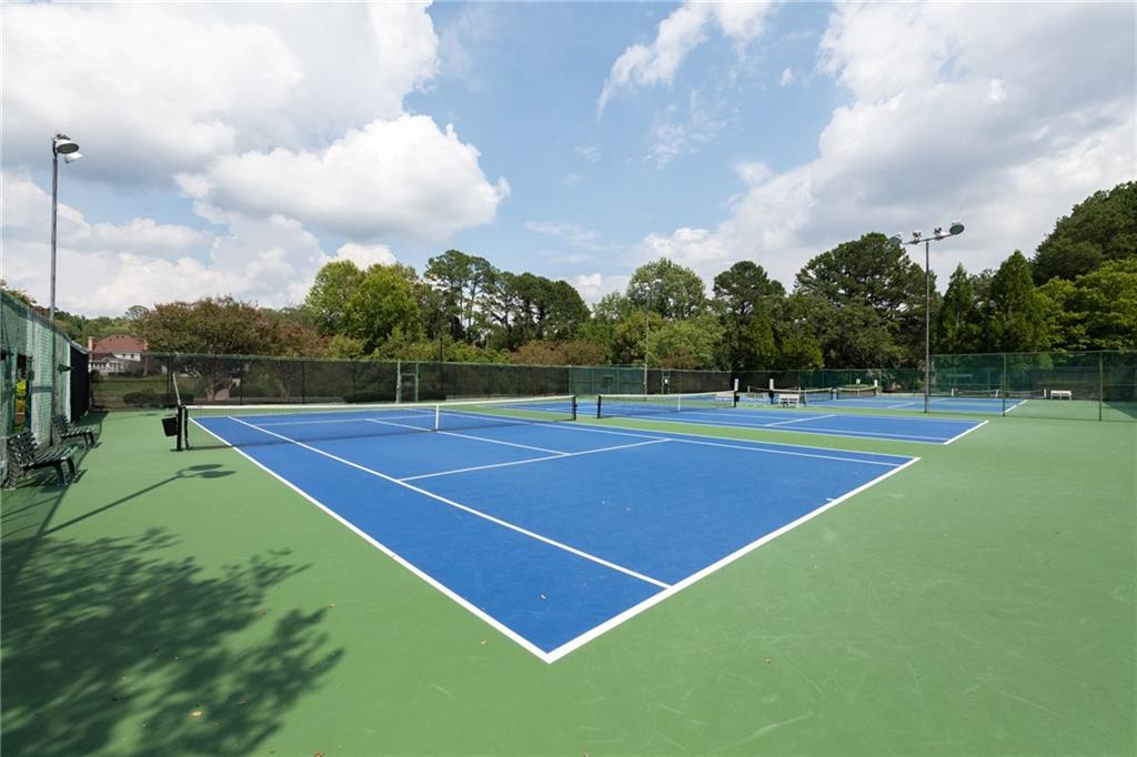 7770 N Spalding Lake Drive