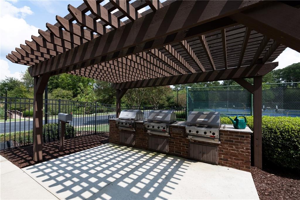 7770 N Spalding Lake Drive