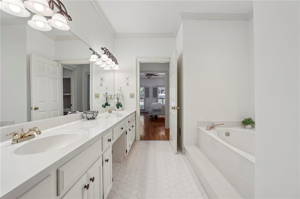 7155 Roswell Road Unit 26