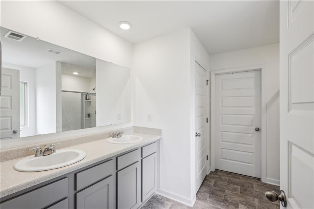 5320 Flat Rock Point