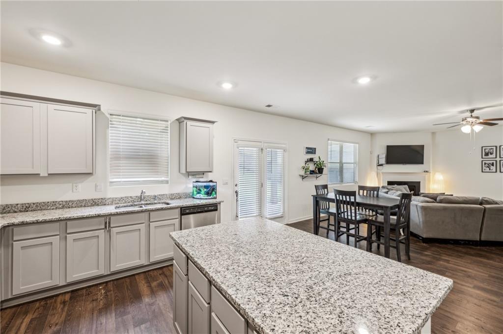 5320 Flat Rock Point