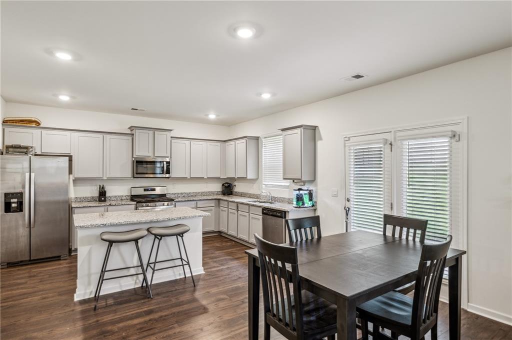 5320 Flat Rock Point