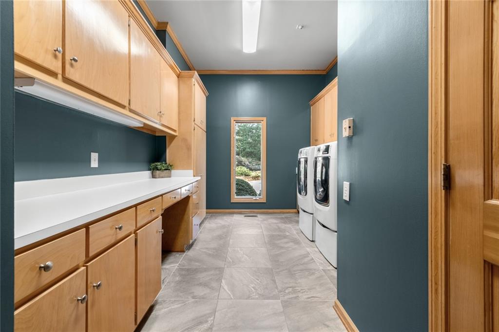 1155 Crest Valley Drive NW