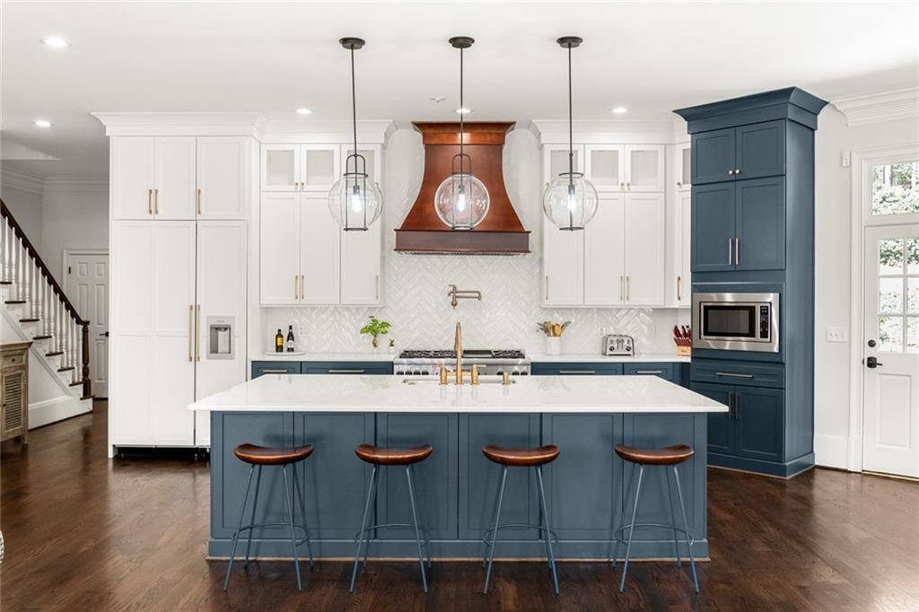 1155 Crest Valley Drive NW