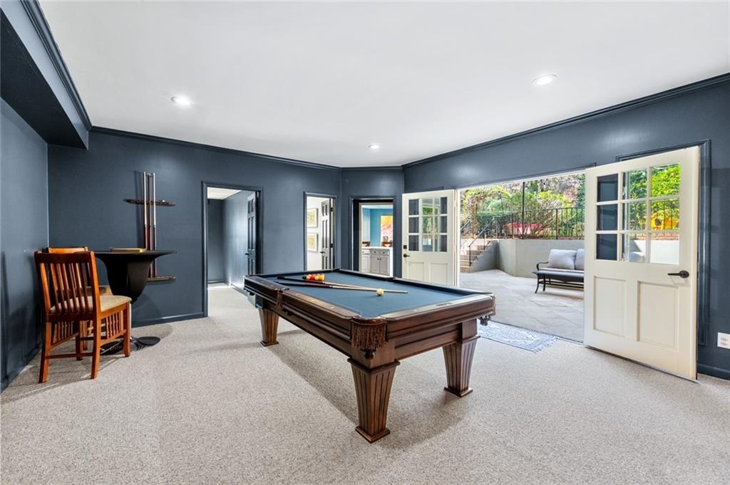 1155 Crest Valley Drive NW