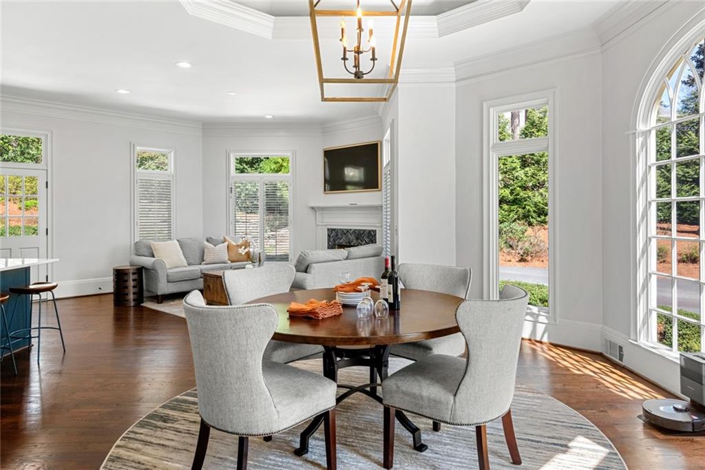 1155 Crest Valley Drive NW