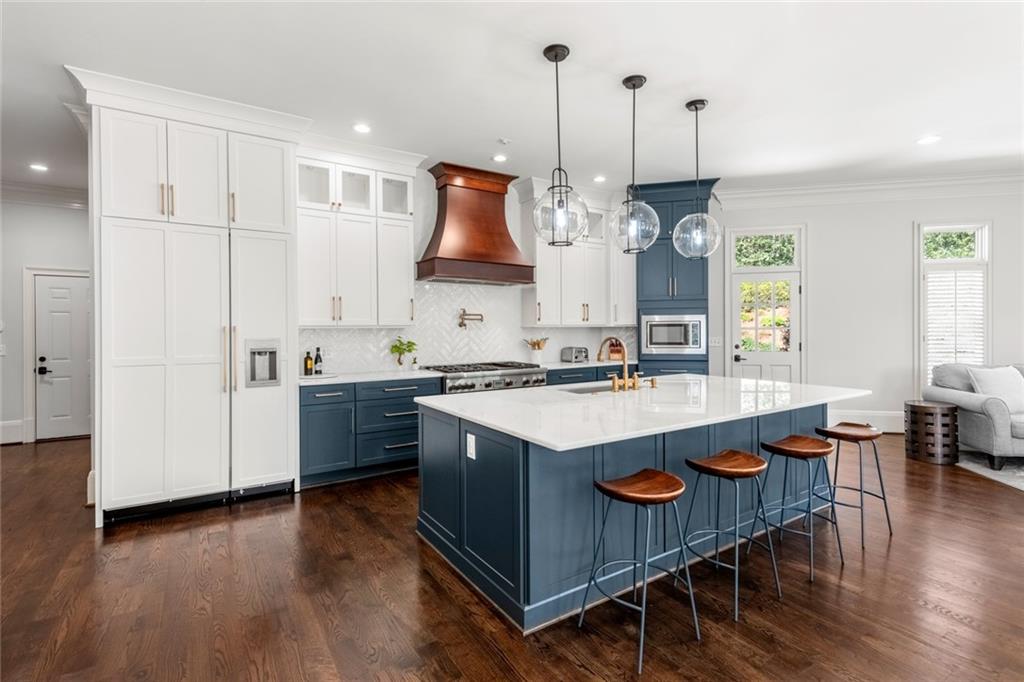 1155 Crest Valley Drive NW