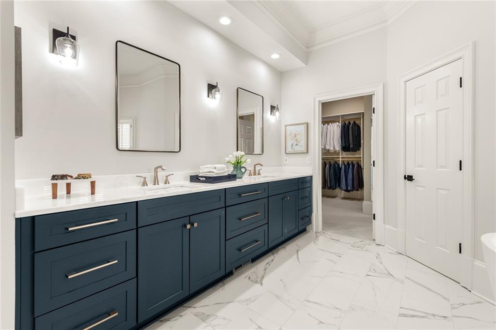 1155 Crest Valley Drive NW