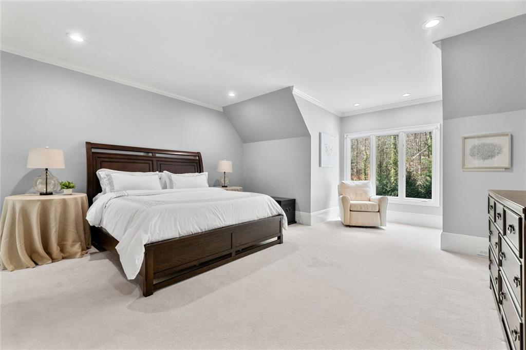 1155 Crest Valley Drive NW