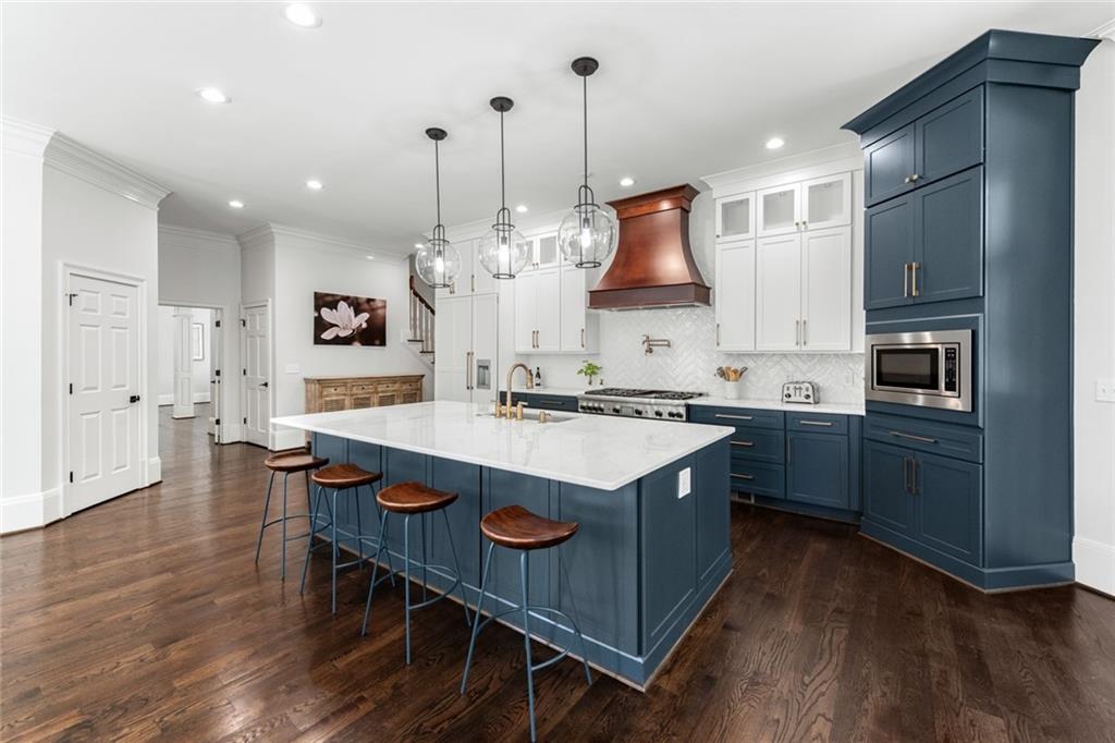 1155 Crest Valley Drive NW