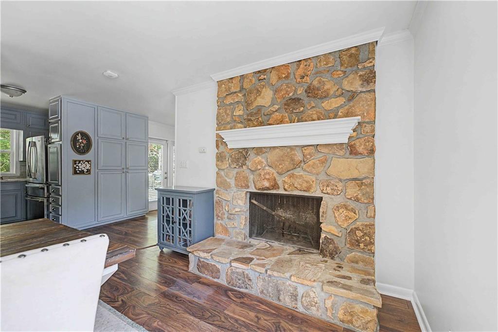4905 Windwood Drive