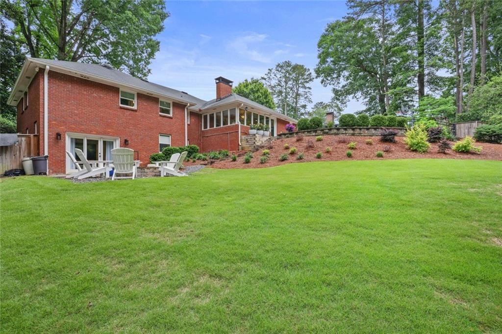295 Riverhill Drive NW