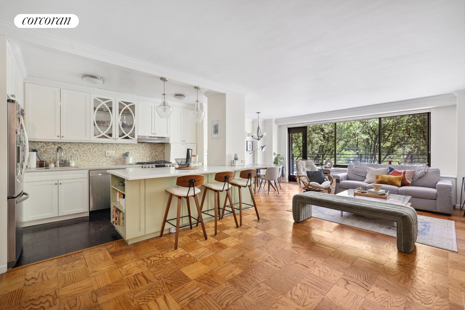 382 CENTRAL Park W 2B