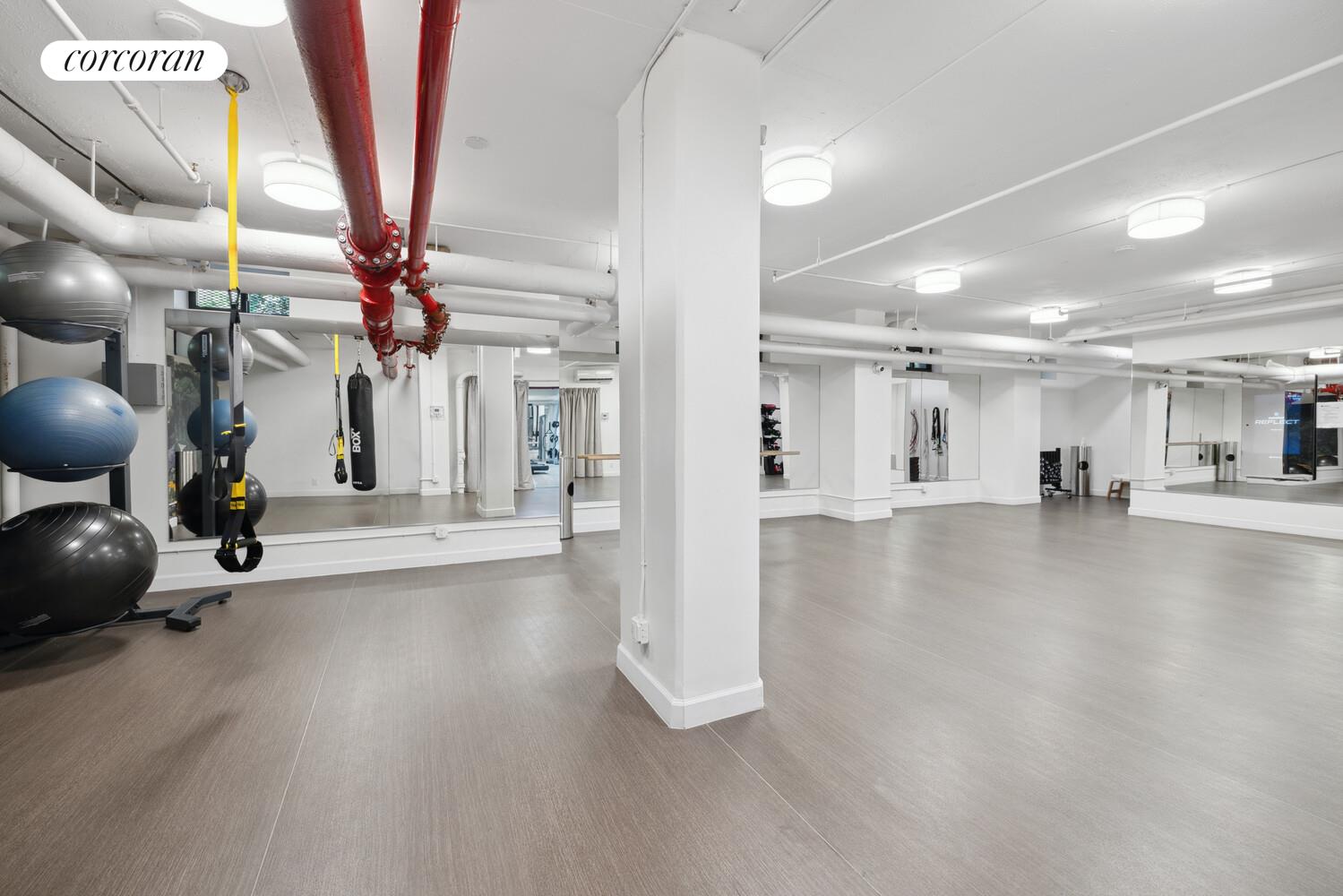 382 CENTRAL Park W 2B