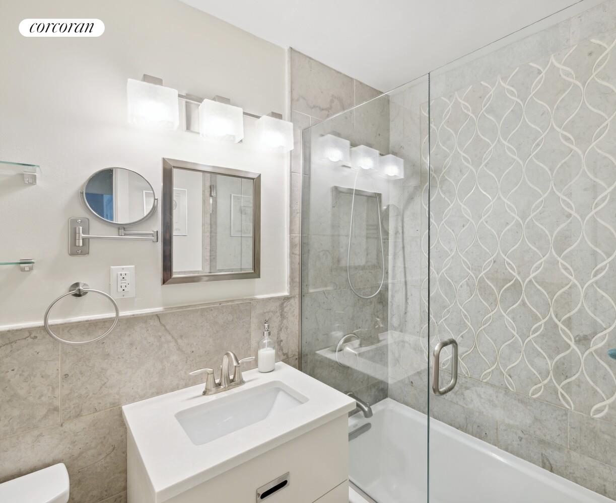 382 CENTRAL Park W 2B