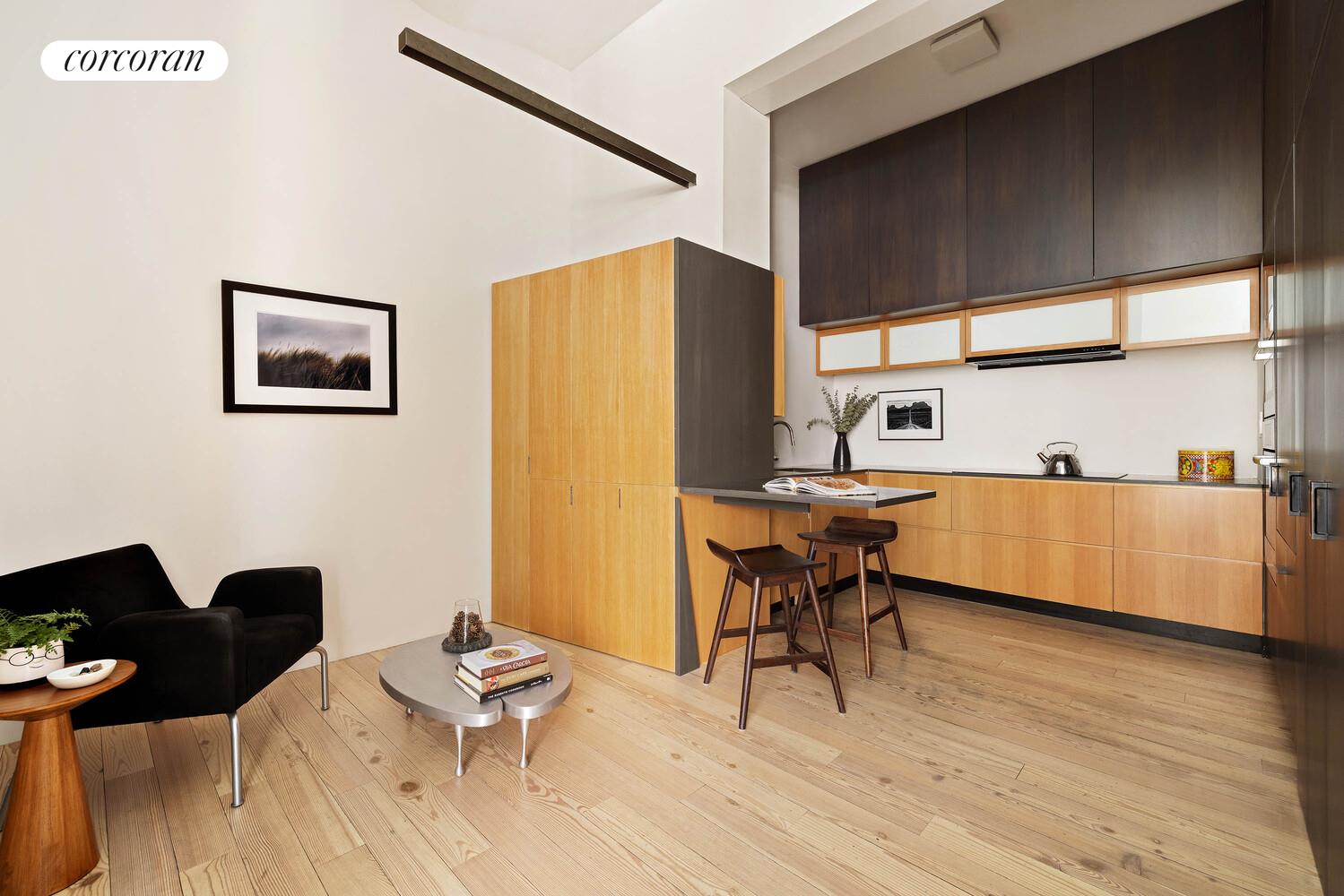 720 GREENWICH Street MAISONETTE