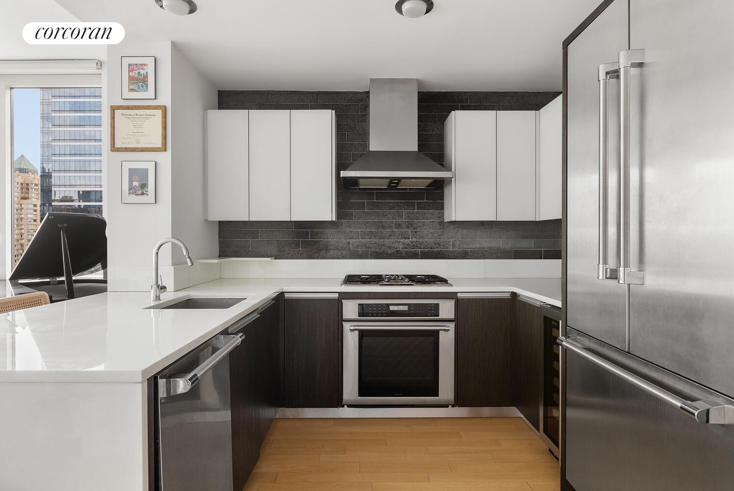 247 W 46TH Street 2501