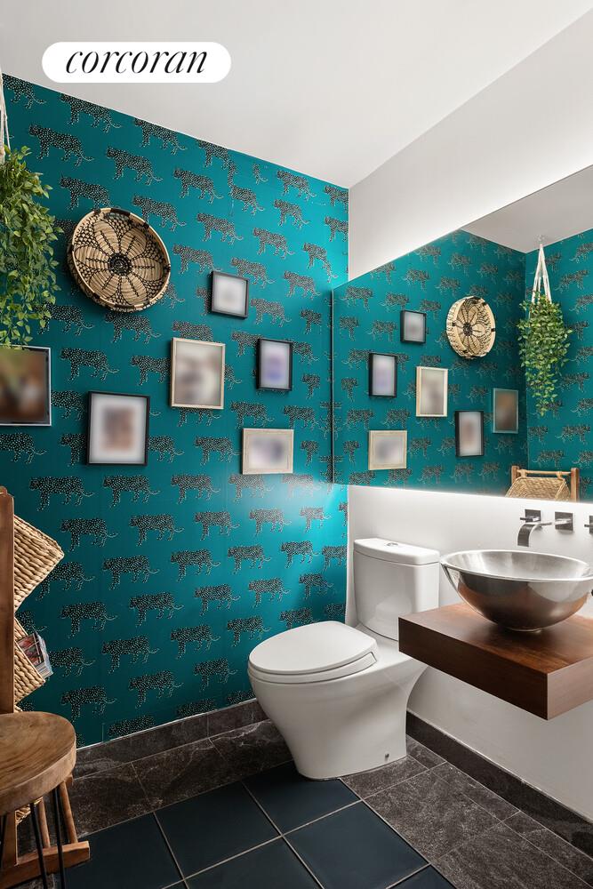 247 W 46TH Street 2501